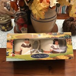 Publix Pilgrim Pair In Original Box
