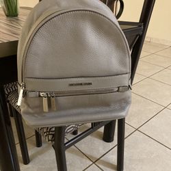 Back Pack Nueva Original Color Gris