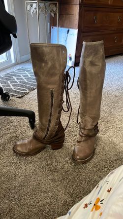 Freebird.         by Steve Madden