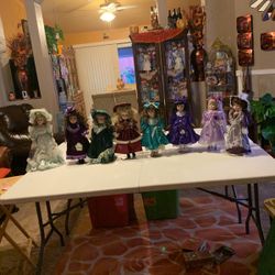 8 Porcelana Dolls With Their Own Stand