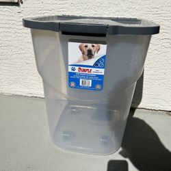 Pet Food Container 