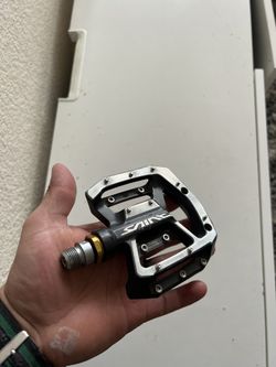 Shimano SAINT Pedals 