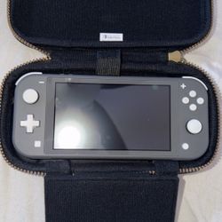 Nintendo Switch Lite Gray + Case