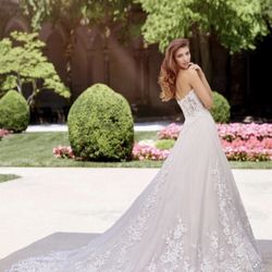 Martin Thornburg Mon Cheri Bidal Gown