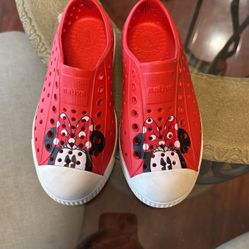 Native Minnie, mouse shoes