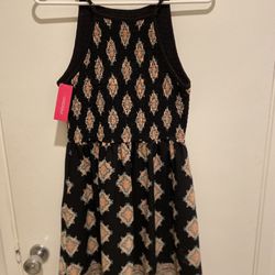 Sundress with adjustable straps