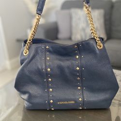 Michael Kors Women Hand Bag Like New In Great Condition