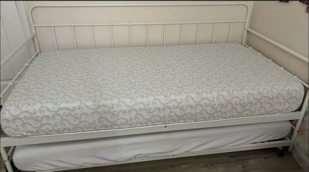 Daybed with trundle no mattress