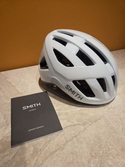 SMITH Signal Cycling Helmet - Size Medium