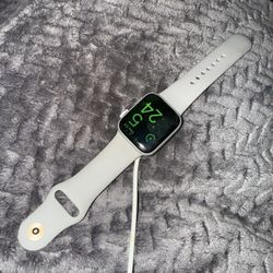 Apple Watch SE 