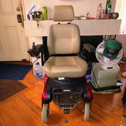 Liberty electric wheelchair