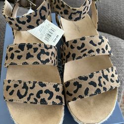 NEW Women’s Sandals