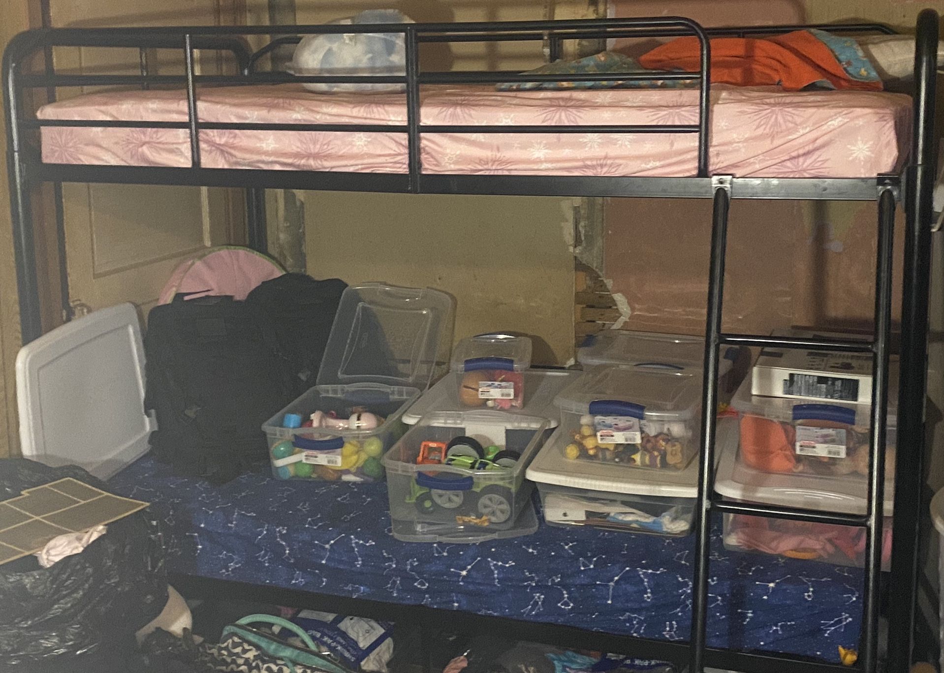 Bunk Beds( Mattresses Not Included)