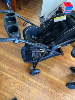 Graco stroller and base