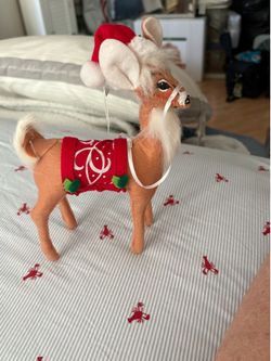 ANNALIE 8 INCH CHRISTMAS SWIRL REINDEER