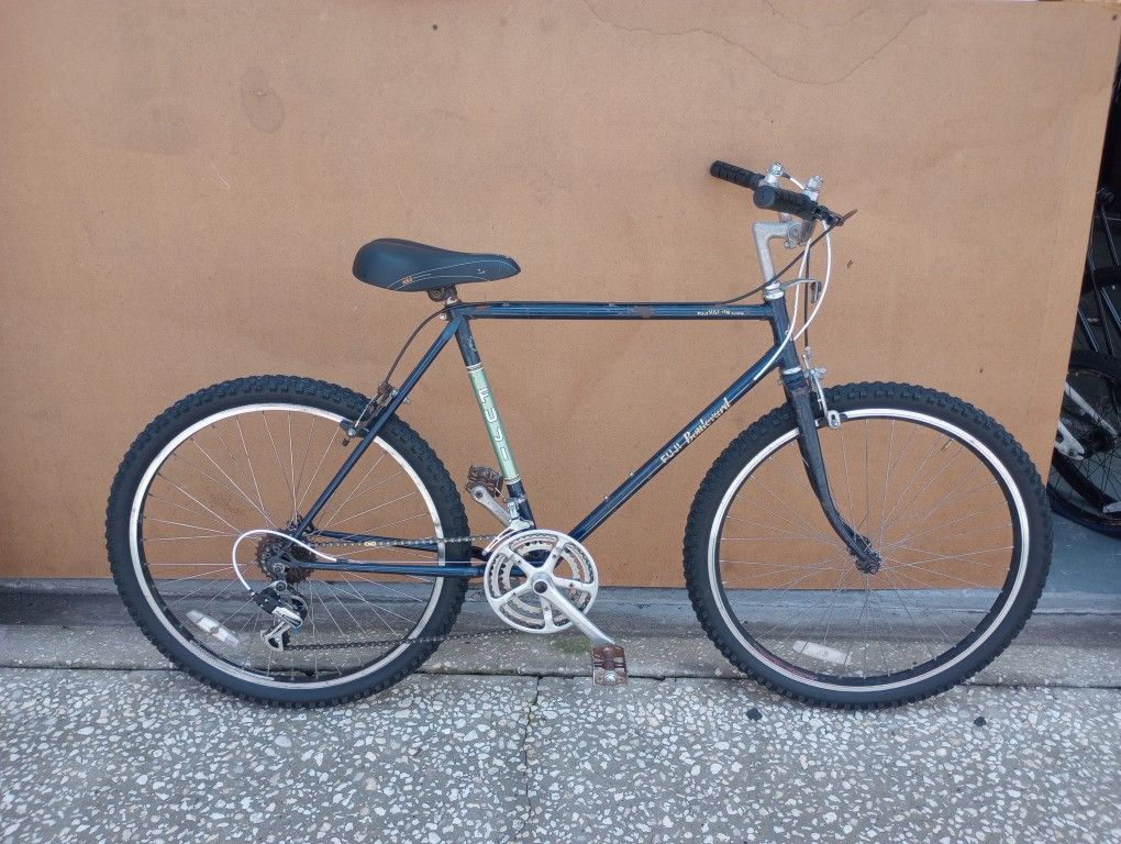 Mountain Bike Fuji Saratoga Touring Bike 53cm Vintage FUJI