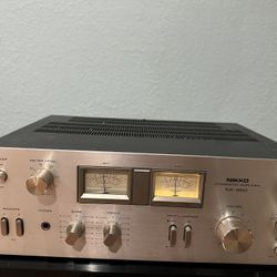 Vintage Nikko NA-550 Stereo Integrated Amplifier, 50 WPC 8 Ohms