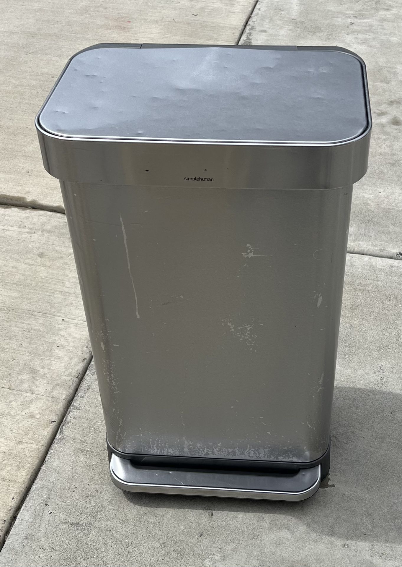 13 Gallon Garbage Can