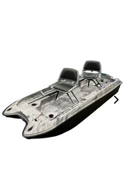 10 ft Pond Prowler 2man boat NEW