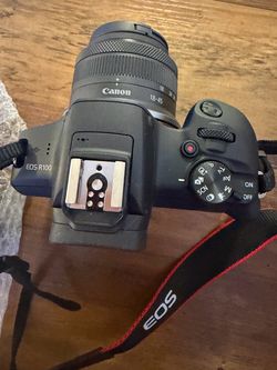 Canon R100 Camera w/ 2 Lenses