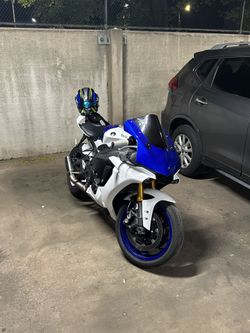 2019 Yamaha R1