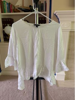 Simply Vera Wang White lightweight gauze blouse