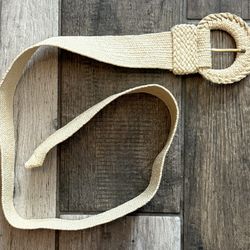 New Women’s Beige Belt Size M
