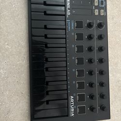 Arturia MiniLab Mkll usb controller