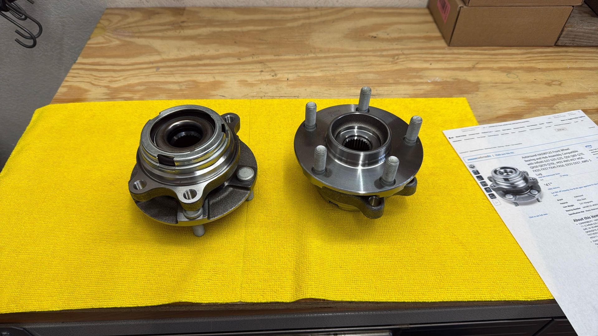 TWO AUTOROUND HA509125 front wheel Bearing and Hub assembly