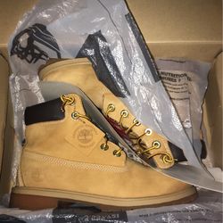 Timberlandz Size 6 Men