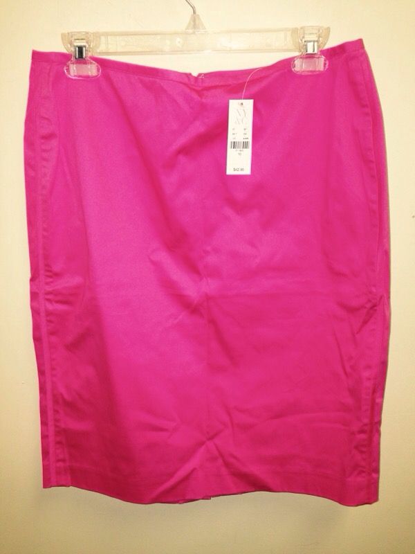 Women's NWT New York & Company pink Sz 10 pencil skirt