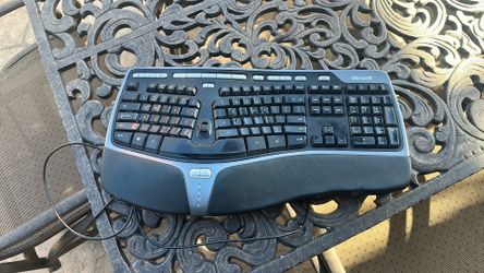Microsoft Natural Ergonomic Keboard