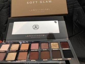 Anastasia pallet