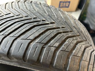 225/45/R18 Michelin Snow Tire