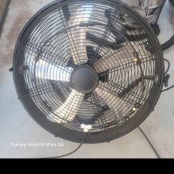 New 22" Industrial 3 Speed Fan With Misters Its Warming Up Firm Price 