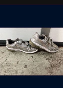 Zapatos Para Niña Talla 13 C $10
