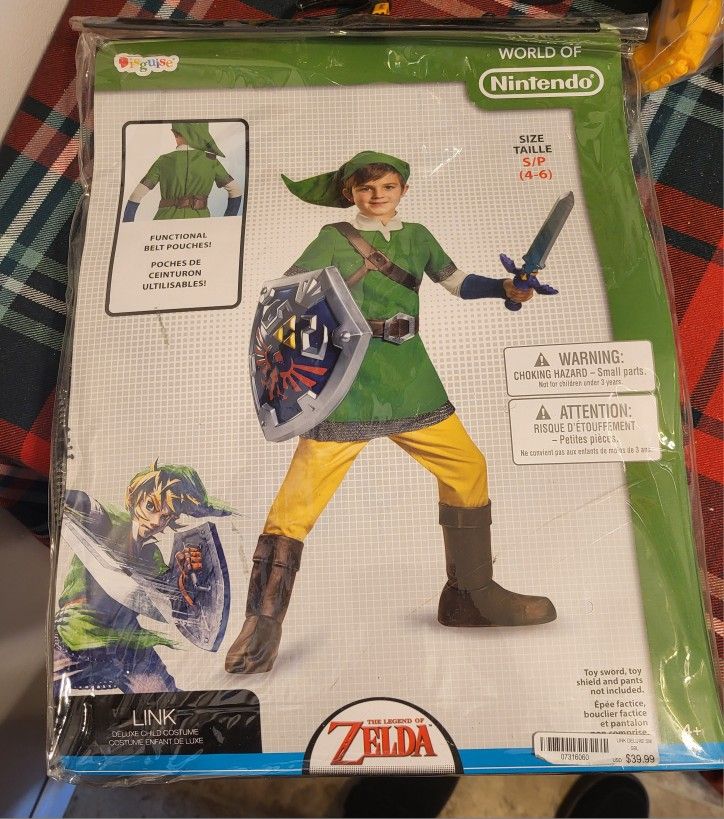 Two Link (Legend if Zelda) costumes