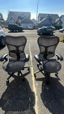 Herman Miller Mira 2 Chairs x2