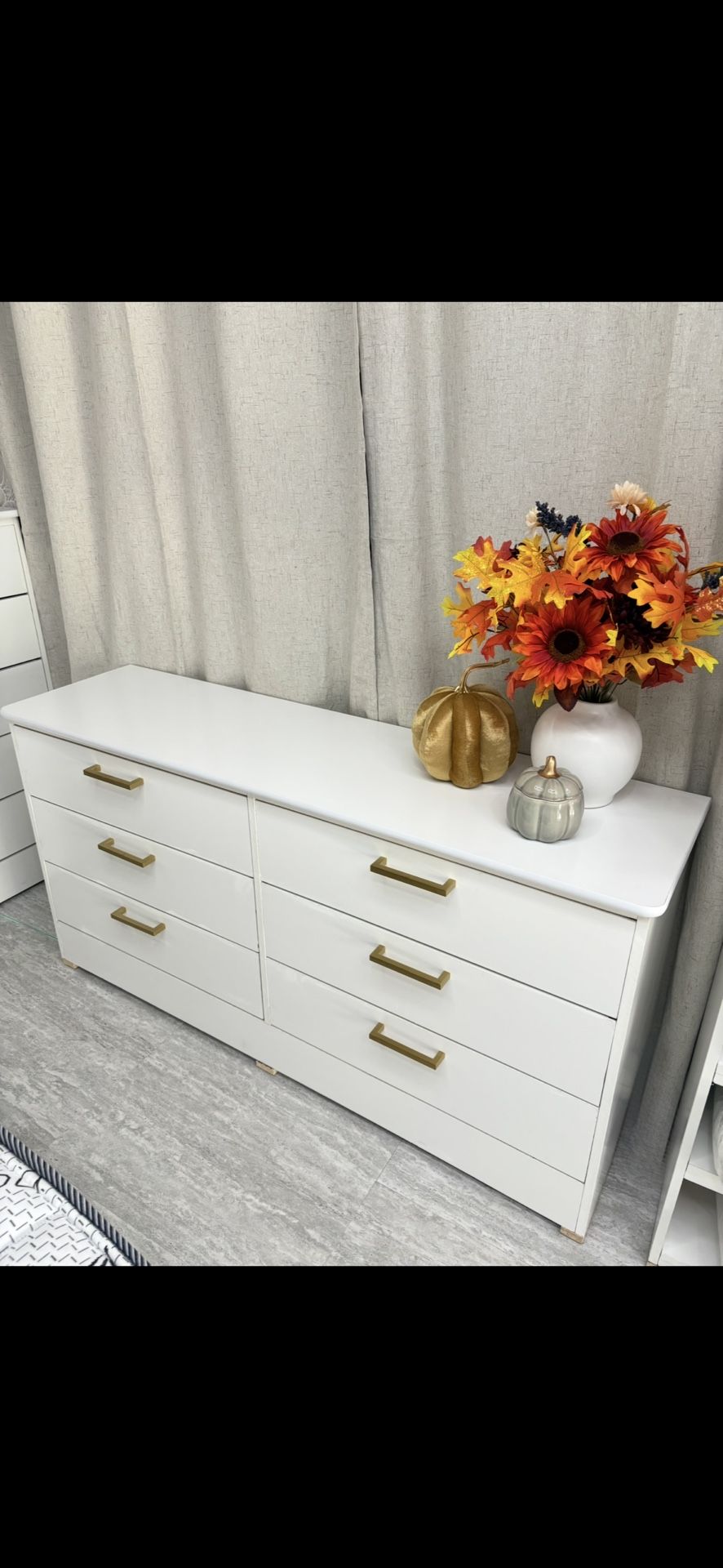 Beautiful White Dresser For Sale🍂