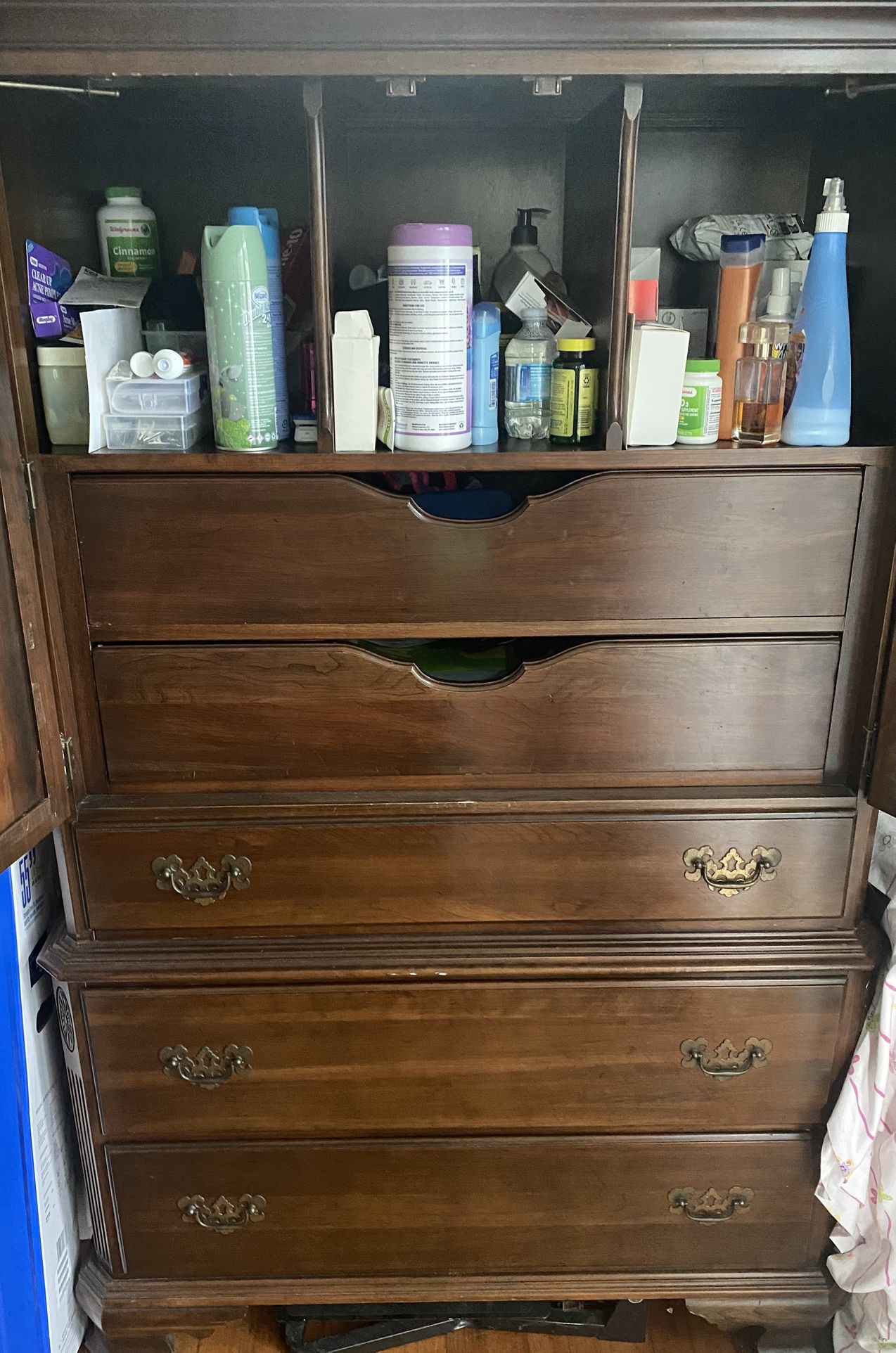 Wood Cabinet 