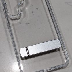 Samsung Galaxy S24 Plus Clear Case With Kickstand