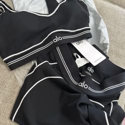 Alo set womens yoga 75$
