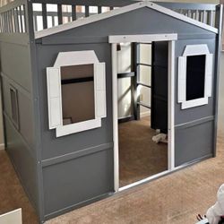 ***pending*** Playhouse Bed