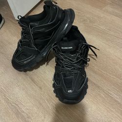 Balenciaga Tracks