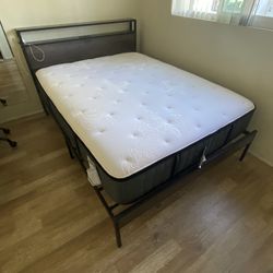 Stearns & Foster Queen Mattress