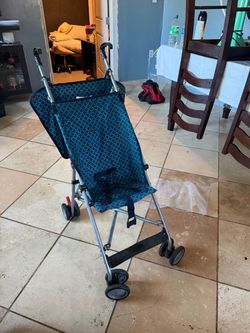 Umbrella Stroller with Circle Print