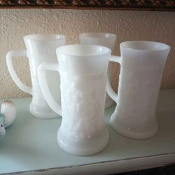 4 Vintage Milkglass Steins