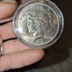 Peace Dollar coin 