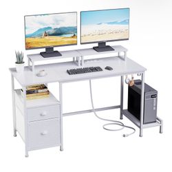 Computer desk