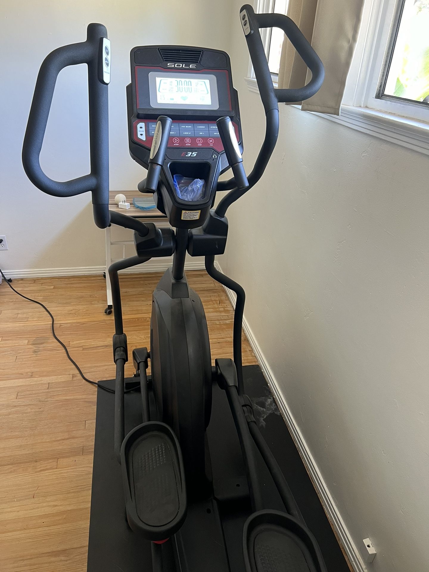 Sole E35 Elliptical Machine